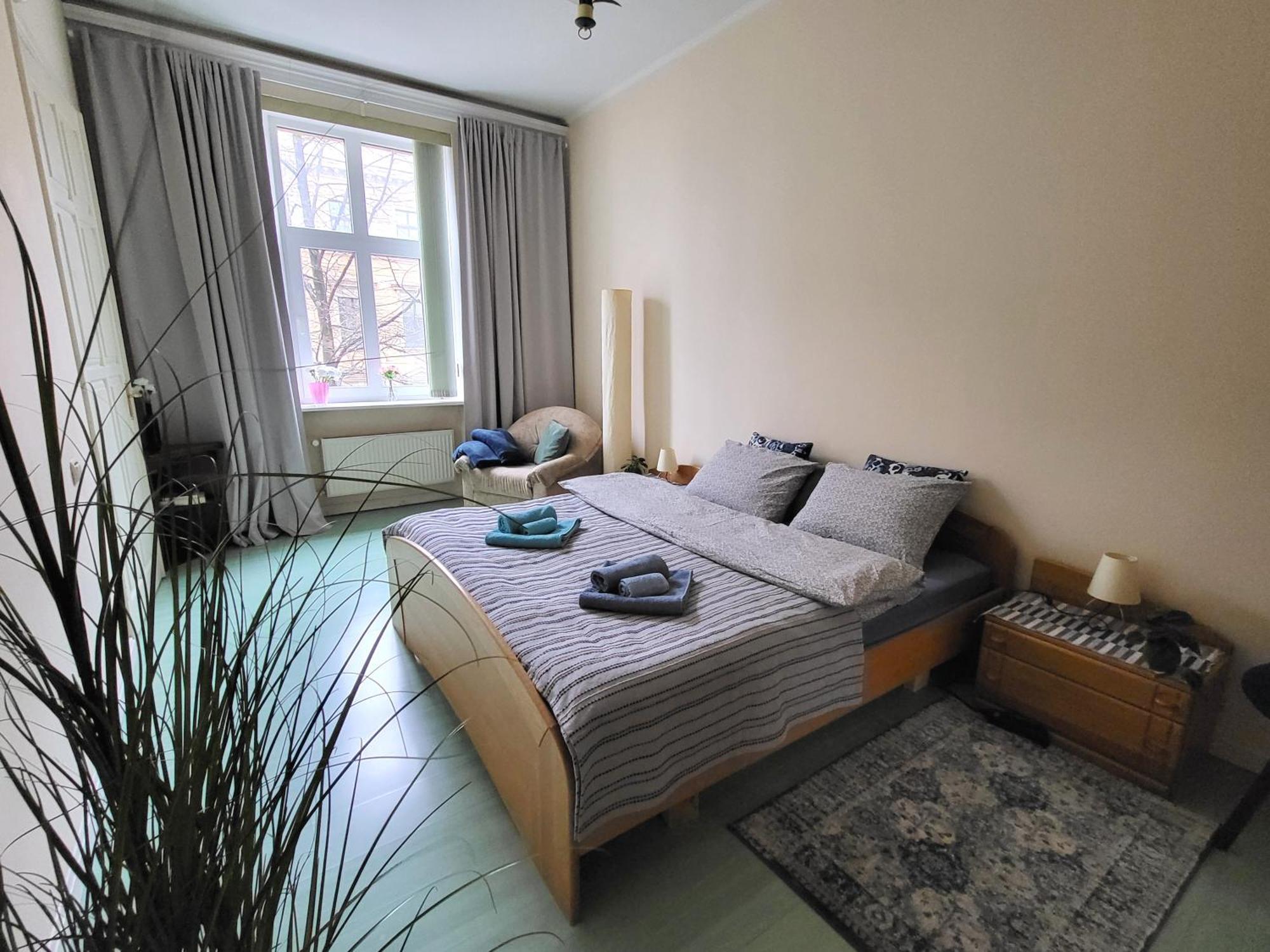 Alunana Lux Jakuzzi Apart, Facade Is Under Renovation, In Riga Art Nouveau Area, Self Check-In Exterior photo